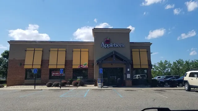 Applebee's Grill + Bar