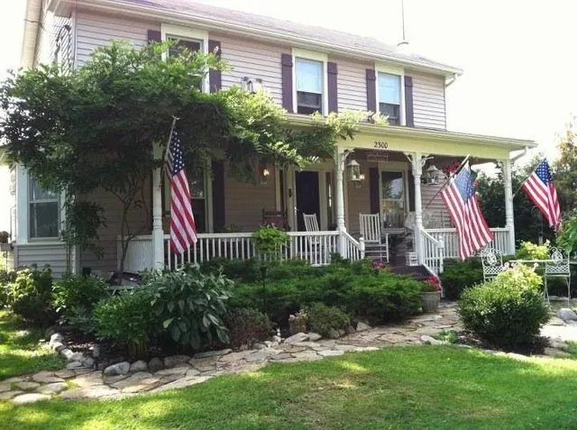 Bella Ella Bed and Breakfast