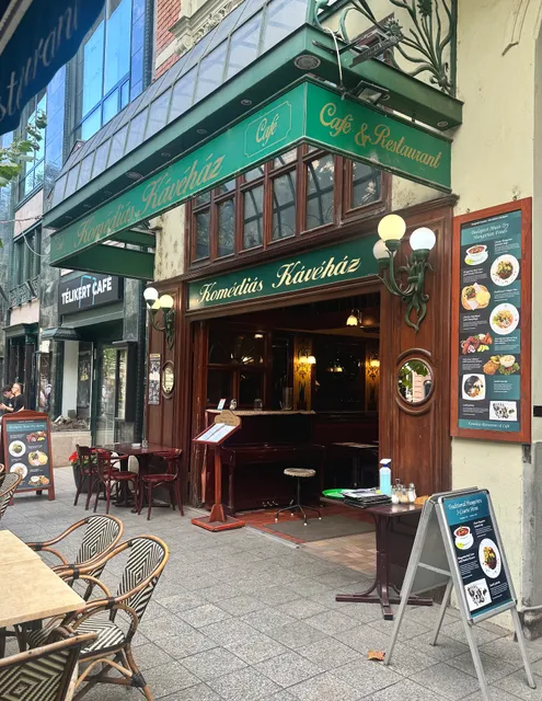 Komédiás Étterem és Kávéház - Hungarian Restaurant & Café