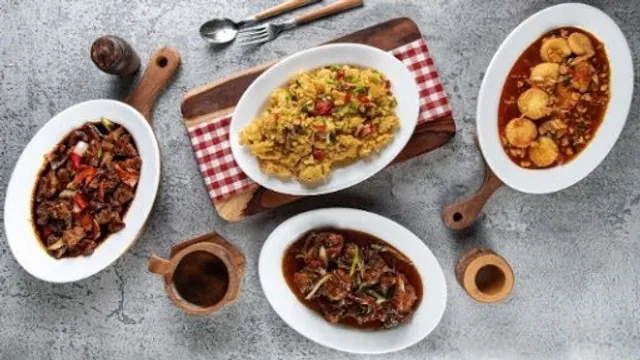 Uncle W Kitchen Tenggilis