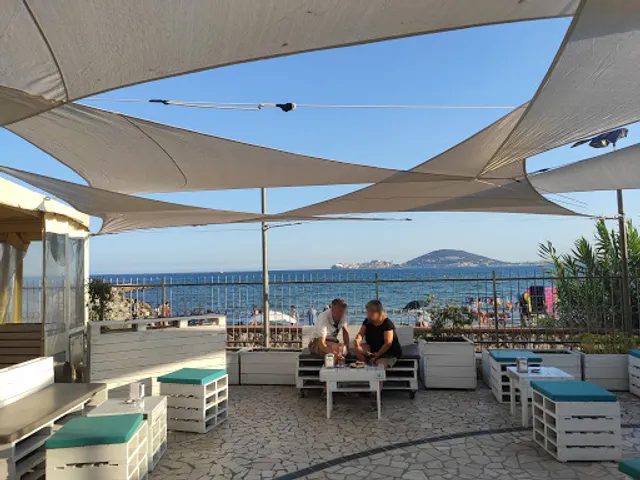 Lo Smeraldo lounge bar pizzeria bistrot