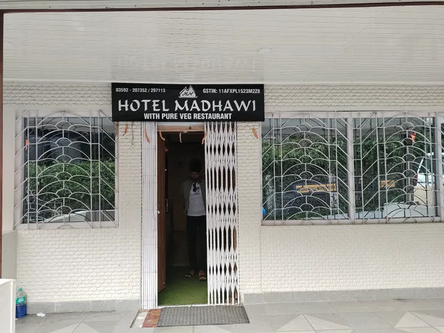 Hotel Madhawi