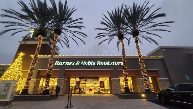 Barnes & Noble