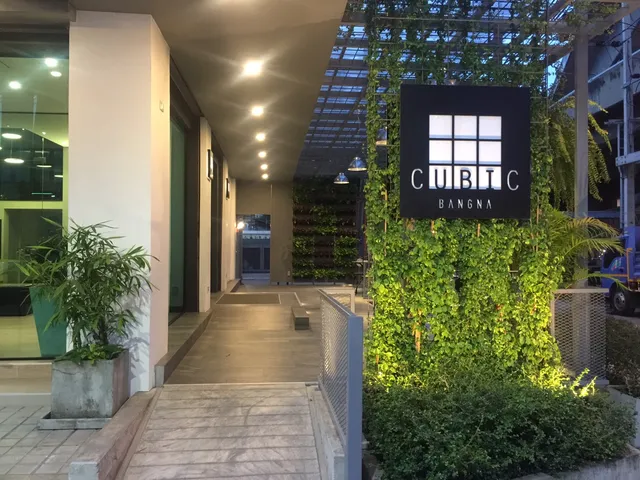 Cubic Bang Na Hotel