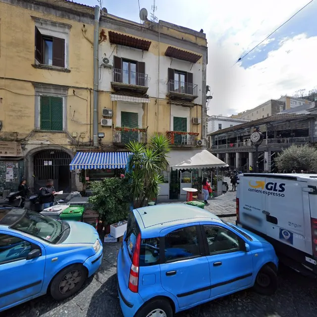 Vecchia Napoli pizzeria