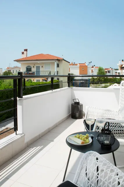 Epanomi Sol Y Mar E Mare