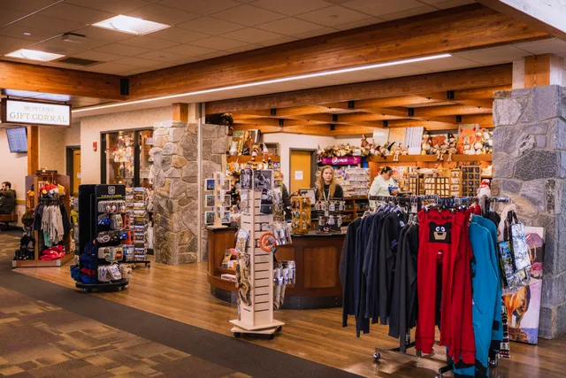 Montana Gift Corral - Bozeman Yellowstone International Airport - After Security