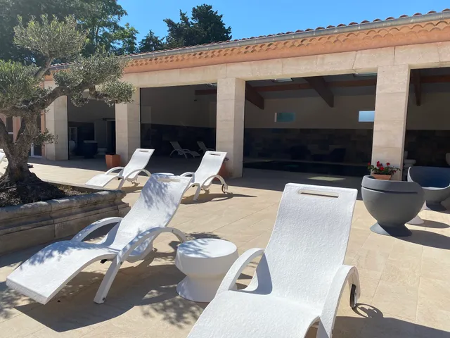 Camping le Pilon d'Agel | Camping Noves | Bouches du Rhônes