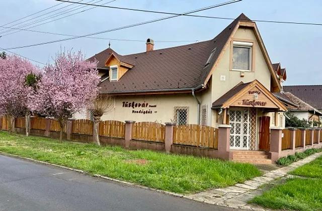 Tüskevár Vendégház