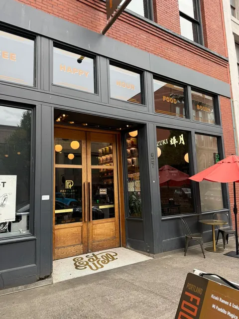 CURRY NAAN INDIAN CUISINE