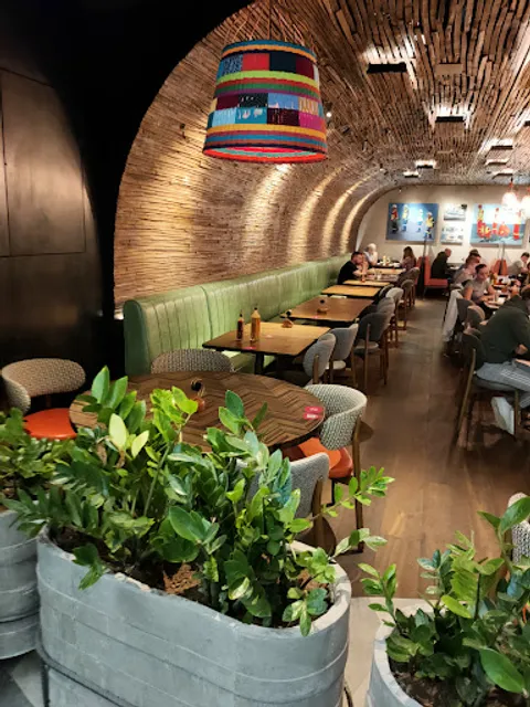 Nando's Leeds - Skelton Lake