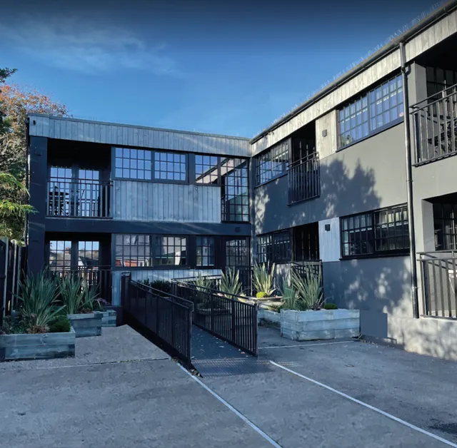 Booking Urban - Halstead