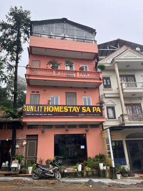 Sunlit Homestay Sapa Travel