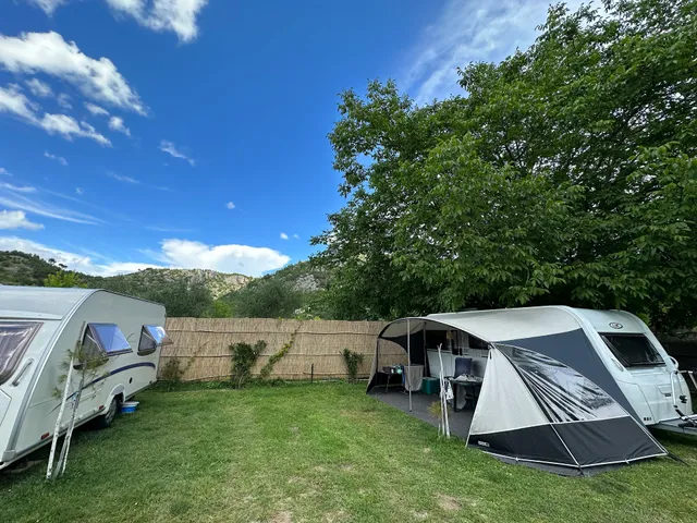 CAMP SKRADINske Delicije KRKA WATERFALLS,SKRADIN