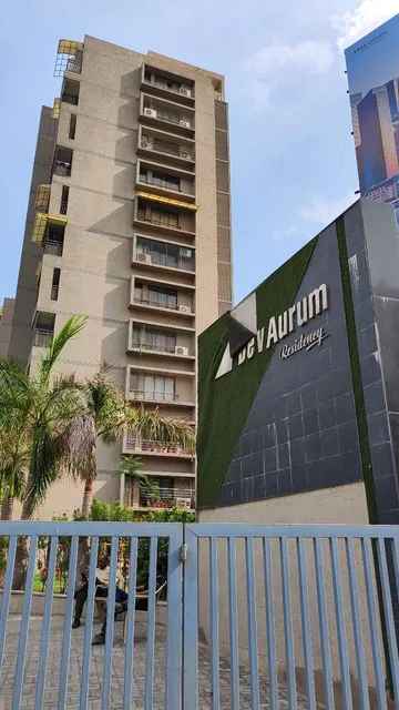Dev Aurum Residency