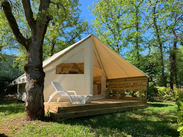 CAMPING DORDOGNE LE DOUZOU