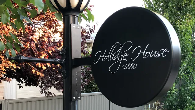 Hollidge House Apartments