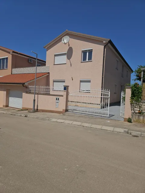 Apartments Edin 1359