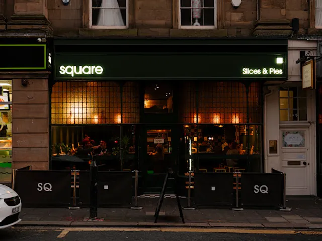 Square - Slices & Pies