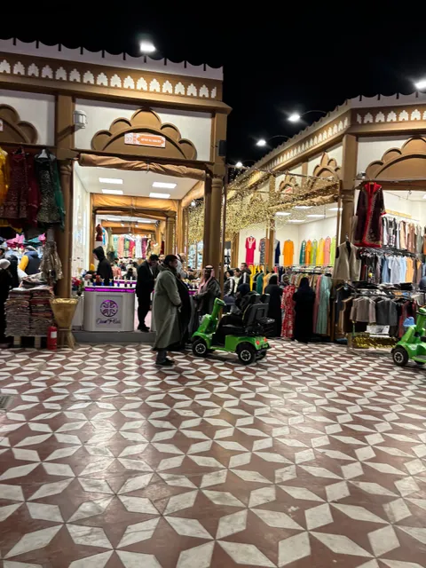 India Pavilion Boulevard World