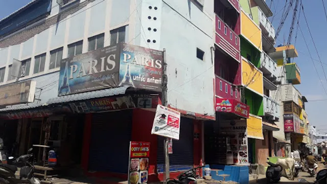Paris Corner
