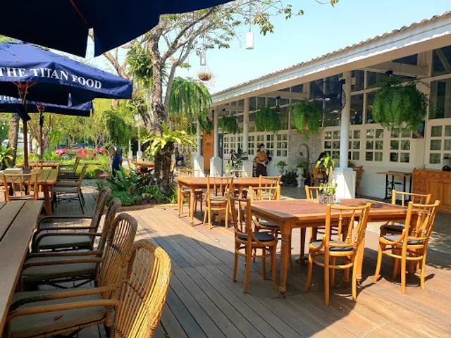 The Titan Food Restaurant & Delivery