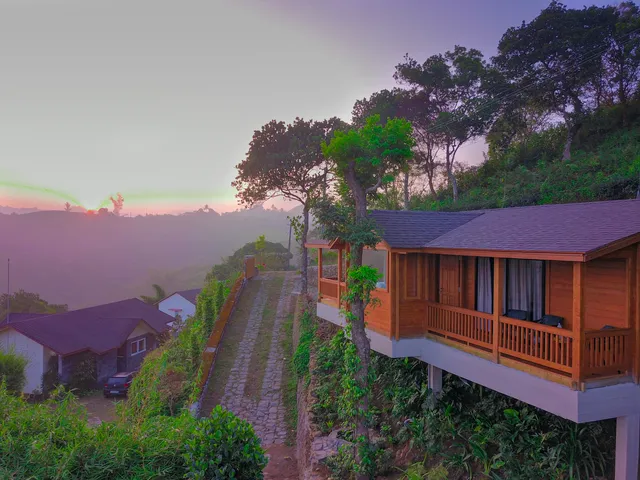 Vaga Rowood by Wanderease