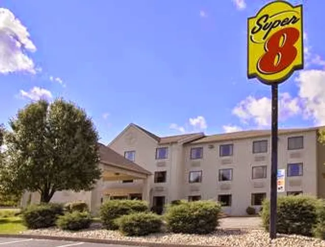 Super 8 Pittsburgh Harmarville