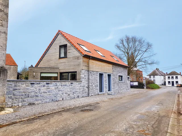 La petite maison dans la cour