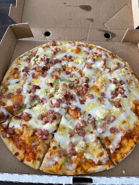 Veneto's Woodfired Pizza CC