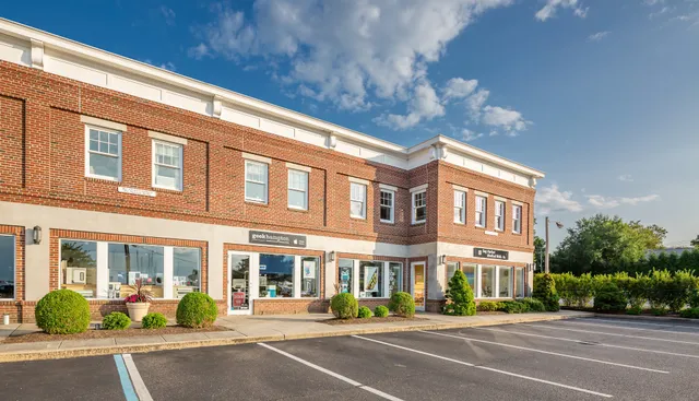 GeekHampton - Apple Authorized Service Provider