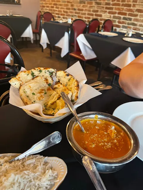 Hungry Elephant Bar & Grill