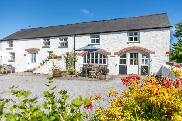 East Trewent Farm, Holiday Cottages and B & B