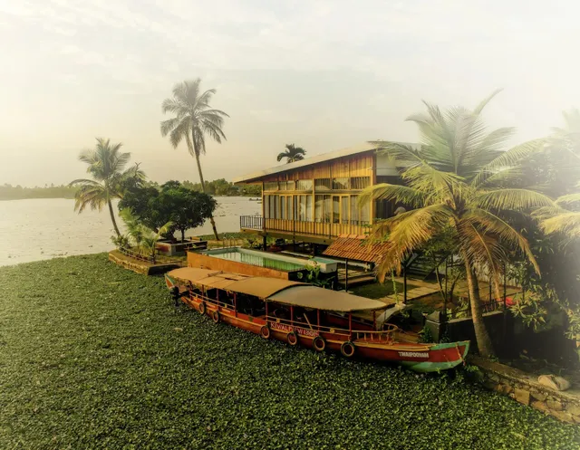 Kyna Backwaters Resort