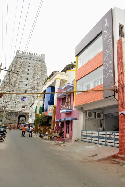 Aakash temple view hotel