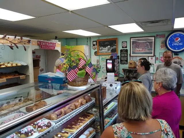 Holtman's Donut Shop