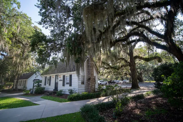 Wedgefield Bed and Breakfast