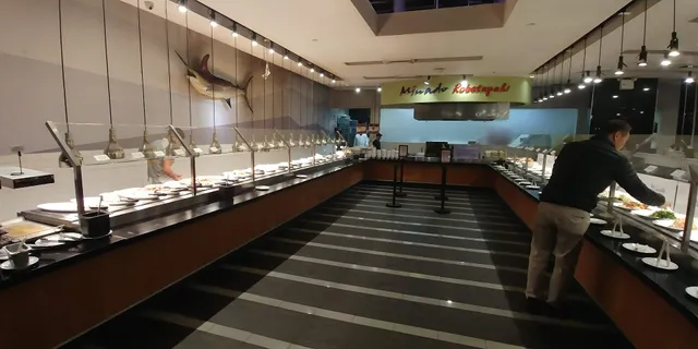 Parkway Plaza - Carle Place