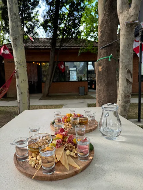 უნოში • Unoshi Pub- restaurant