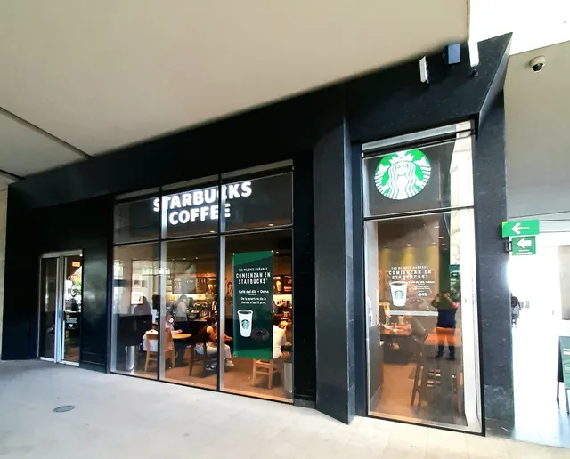 Starbucks Esfera City Center