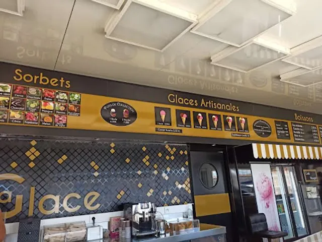 Le Palais De La Glace