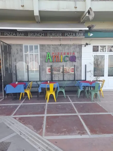 Amica Pizza