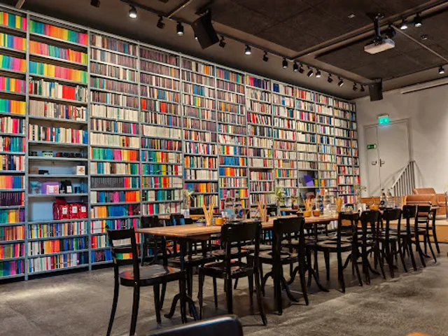 Coalmine Bar & Café