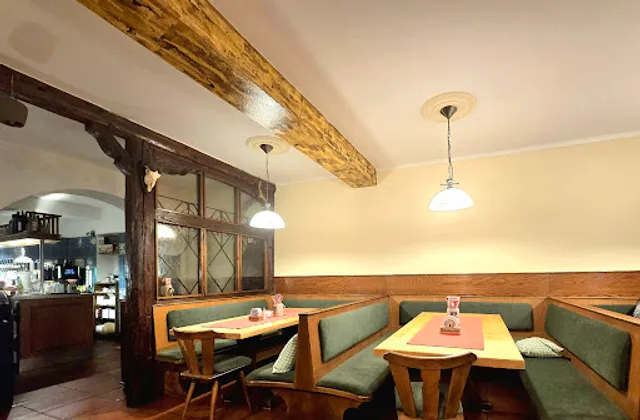 Gasthof Zur Post - Ungarische und Bayerische Restaurant