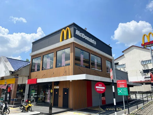 McDonald's Shell USJ Hicom