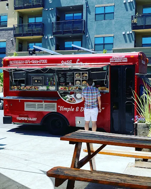PUPUSA LADY Food Truck @ Running Shop & Hops