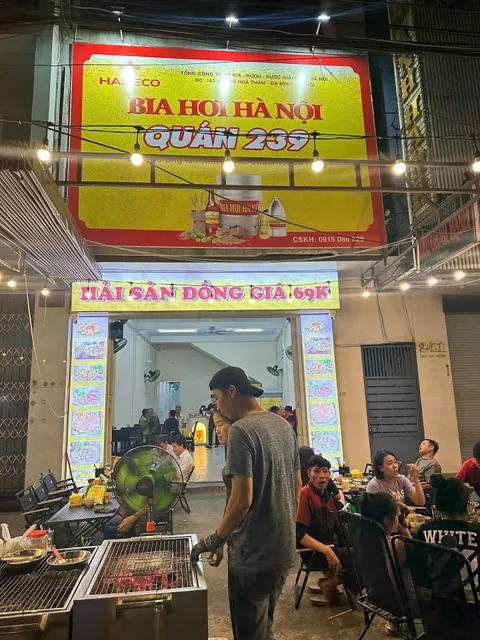 Quán 239 - Bia Hơi Hà Nội - Hải Sản Bình Dân Đà Nẵng