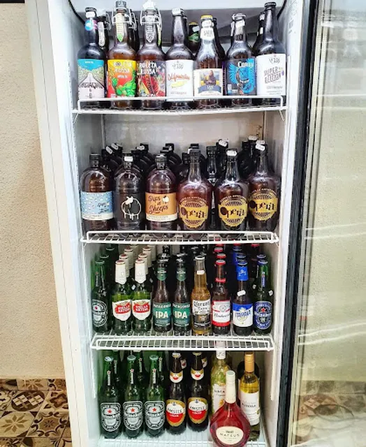 Delices Emporium Café