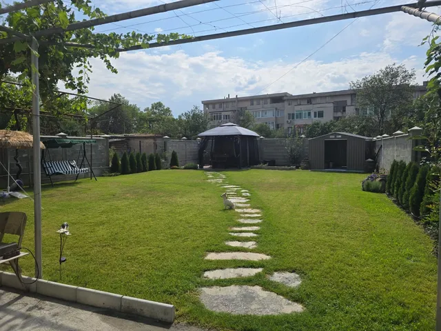 Къща за гости "Elion House"