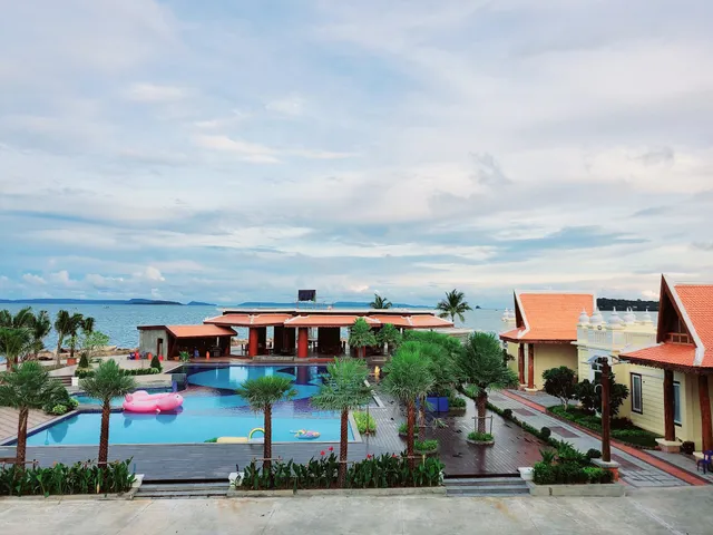 Try Palace Resort Sihanoukville